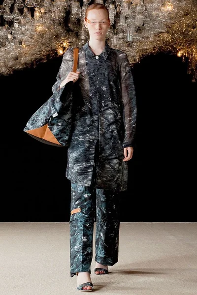 Look 24
